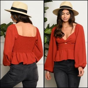 CLEANING CLOSET OUT!!!  NWT Puff Shelve Peplum Top